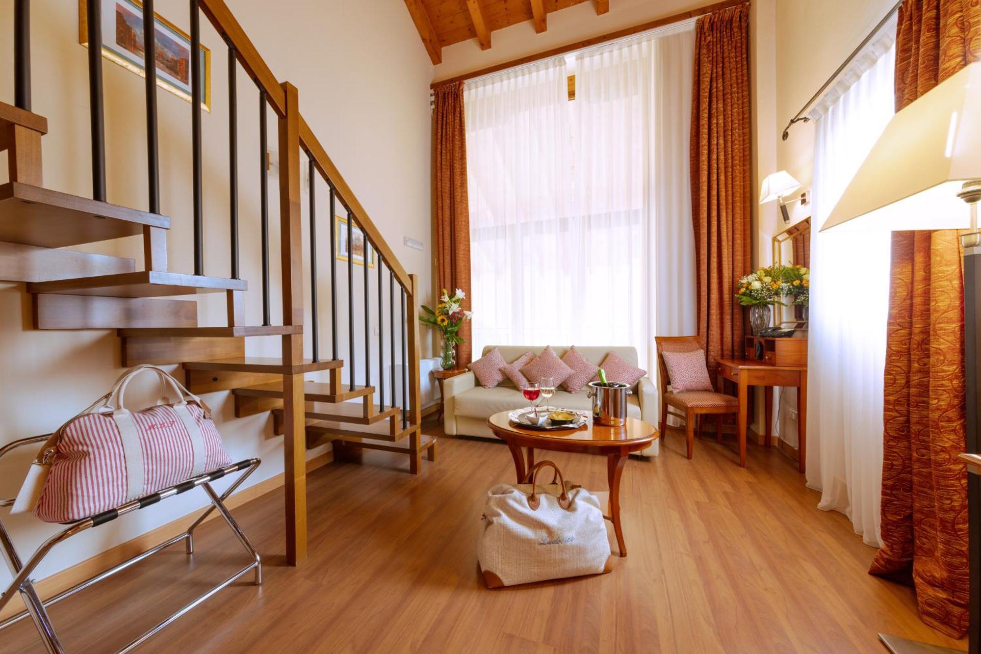 Hotel Venice Resort Airport Tessera Kültér fotó