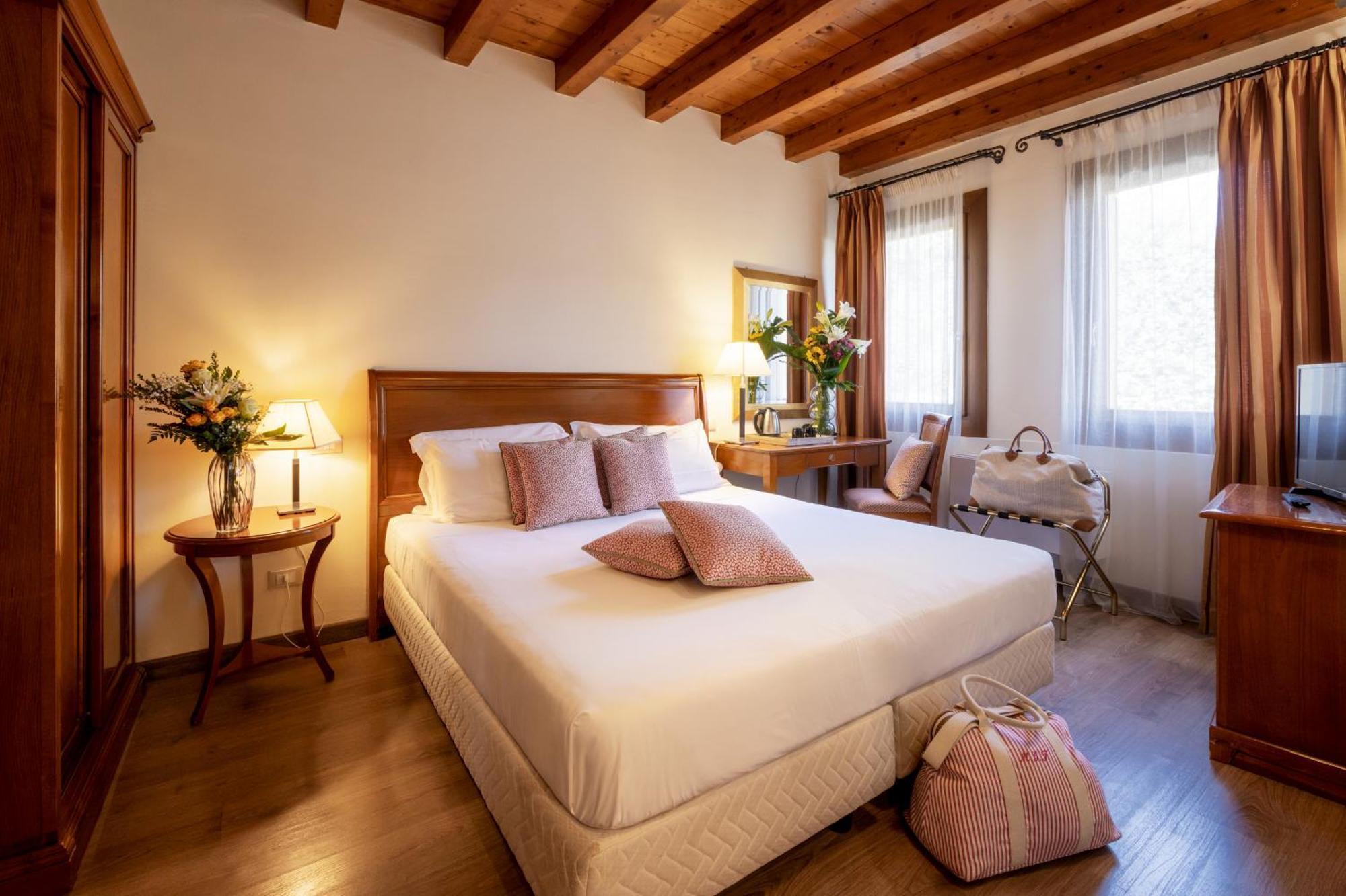 Hotel Venice Resort Airport Tessera Kültér fotó
